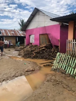 Banjir Bandang Bone Bolango Surut, Warga Lakukan Pembersihan Lingkungan
